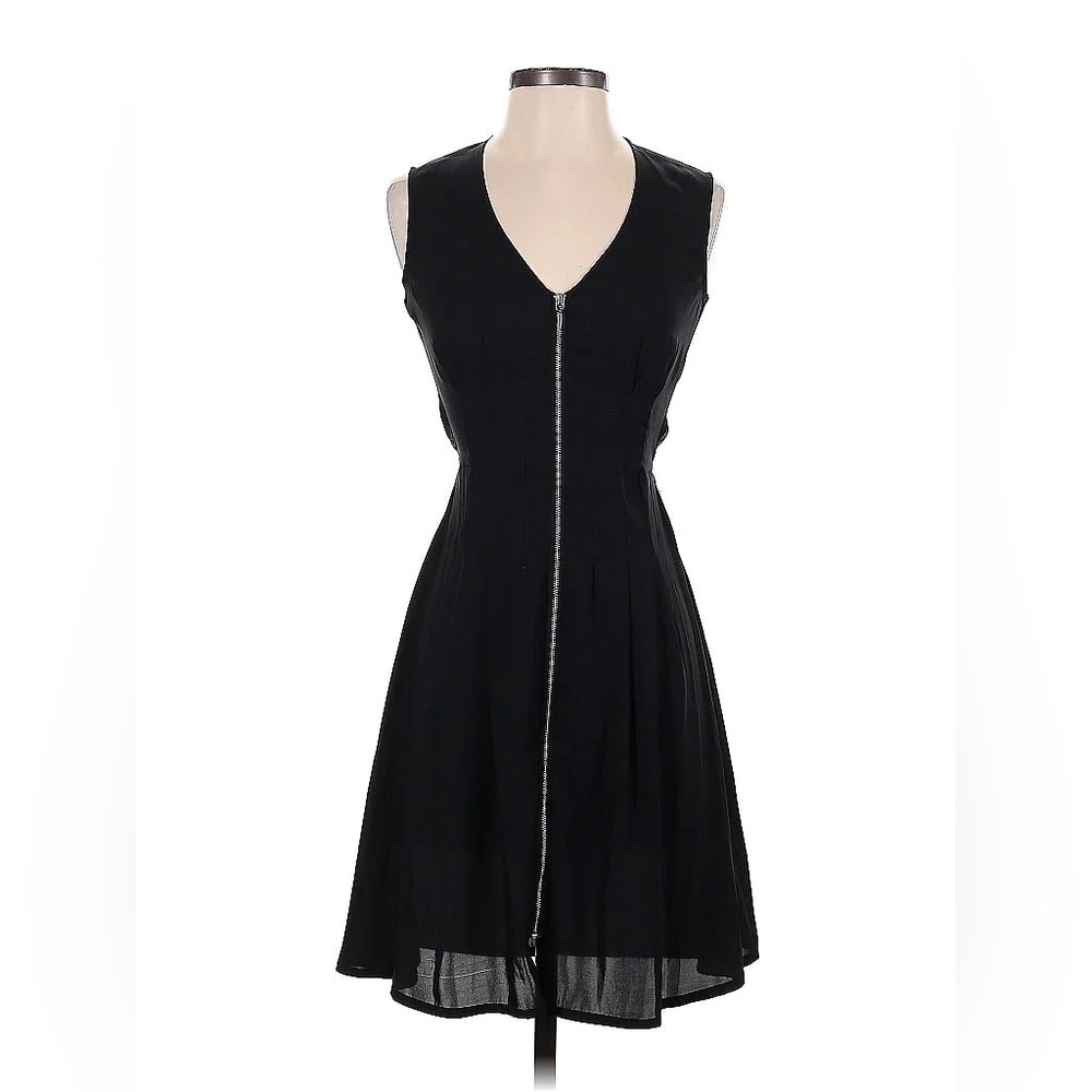H&M Black Zipper Front V-Neck Dress - Women’s Size 6